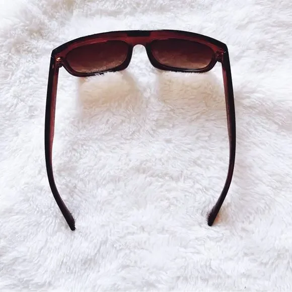 Simon Brown Classic Sunglasses - Picture 10 of 10